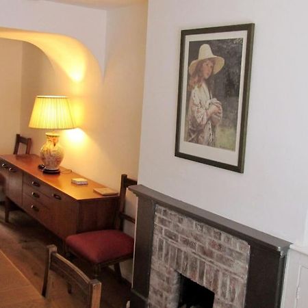 Welcoming Cottage In Chichester Near City Centre Екстериор снимка