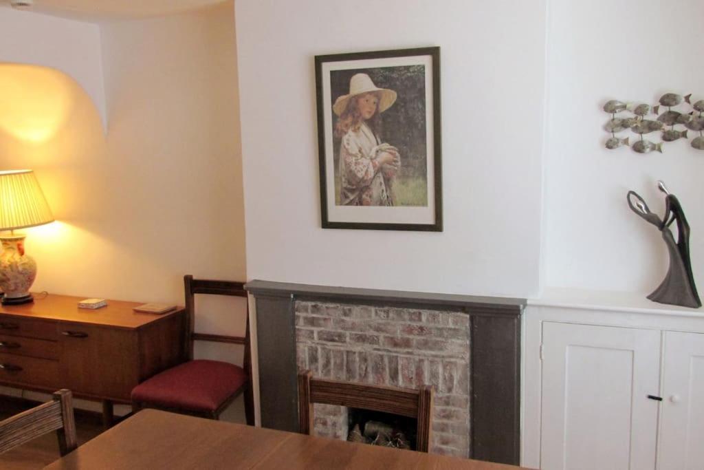 Welcoming Cottage In Chichester Near City Centre Екстериор снимка