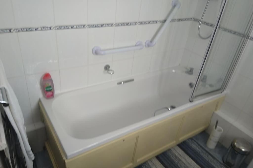 Welcoming Cottage In Chichester Near City Centre Екстериор снимка
